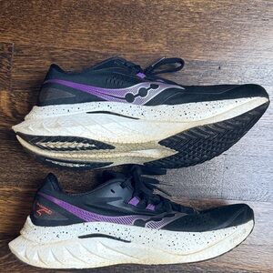 Saucony Women's Endorphin Speed 4 Black and Purple Running Shoes size 8.5